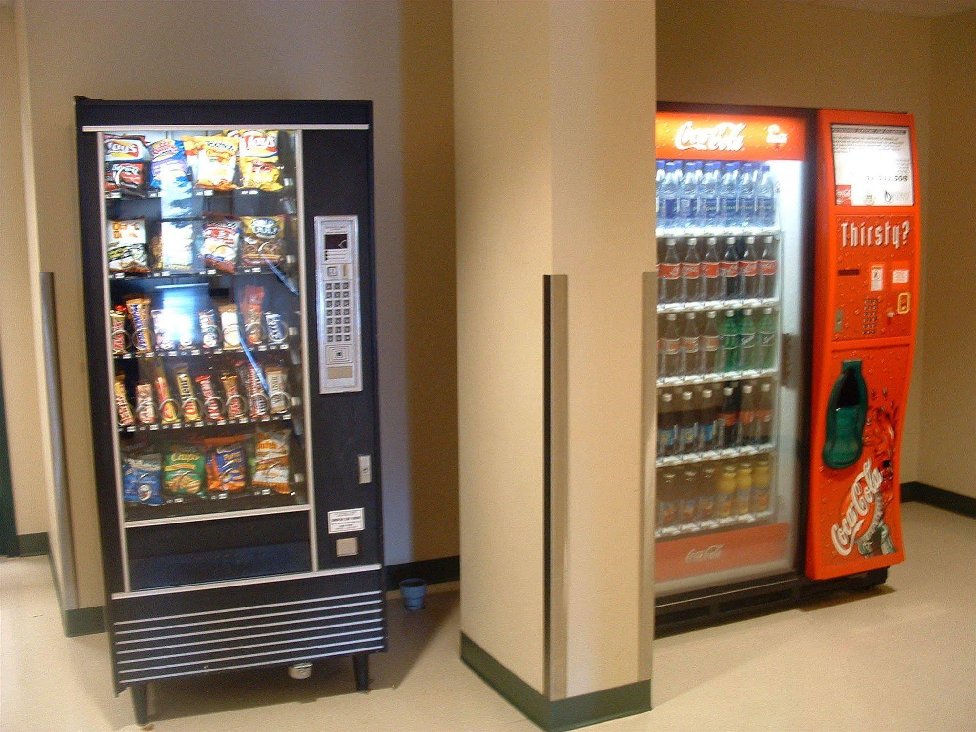 阿尔伯塔大学酒店 埃德蒙顿 外观 照片