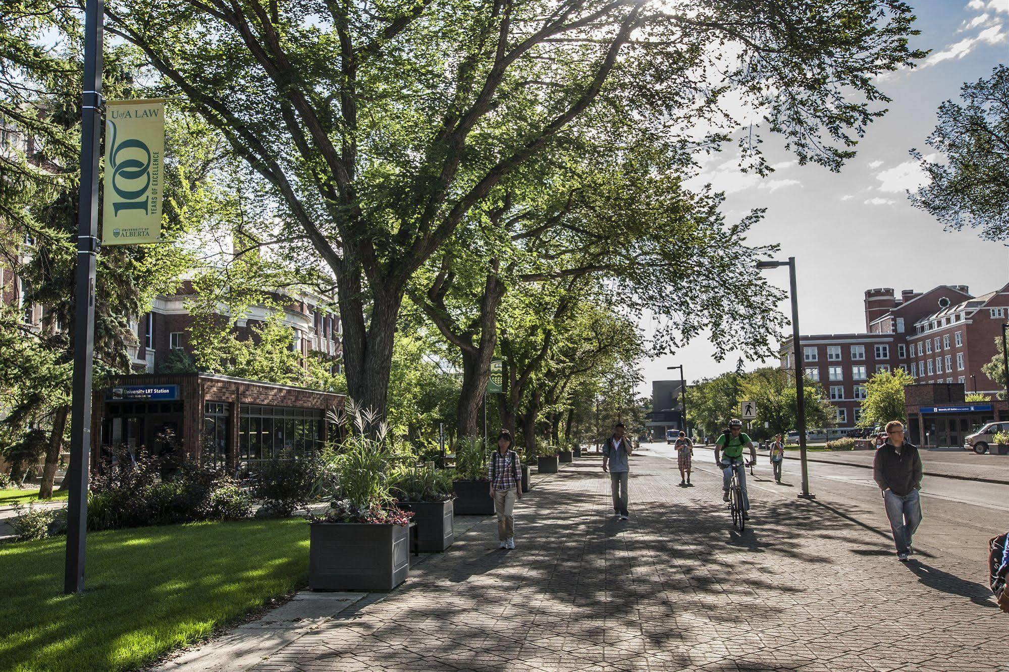 阿尔伯塔大学酒店 埃德蒙顿 外观 照片