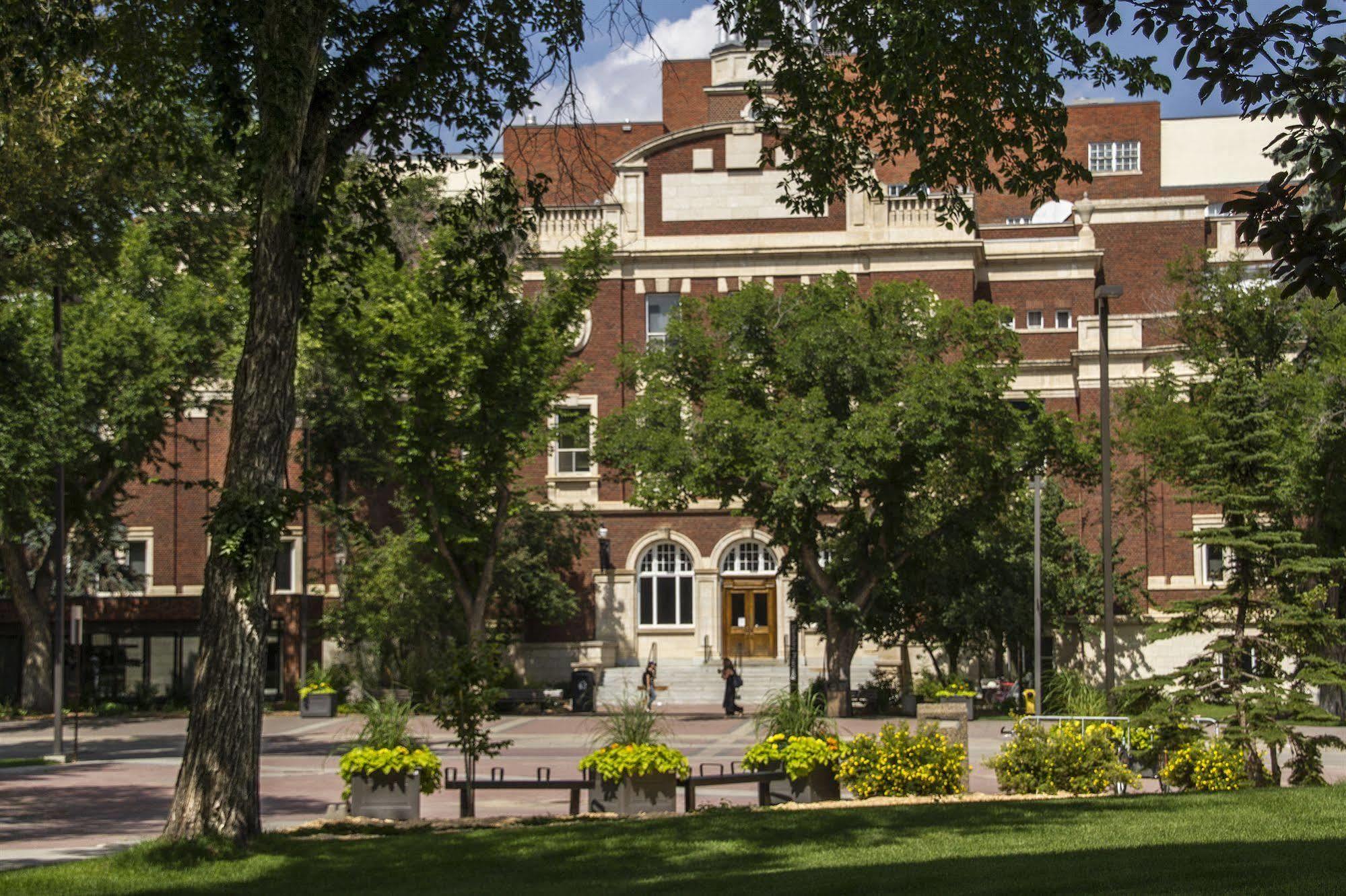 阿尔伯塔大学酒店 埃德蒙顿 外观 照片